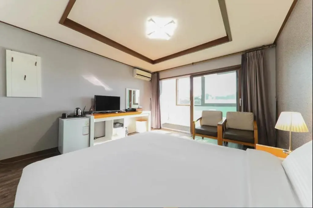 ג'גו Woorim Hotel