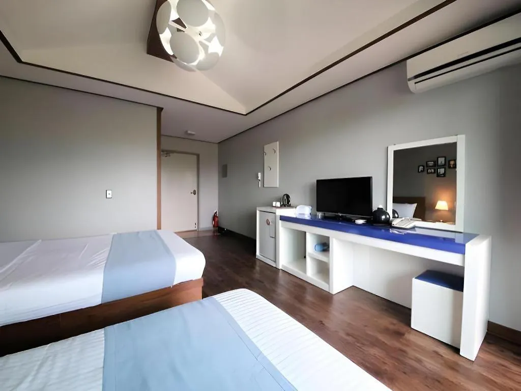 ג'גו Woorim Hotel מוטל